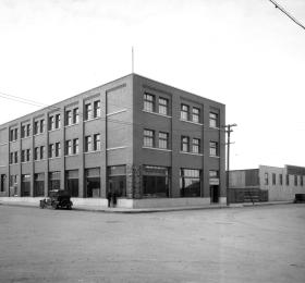 Mackenzie and Thayer Warehouse 